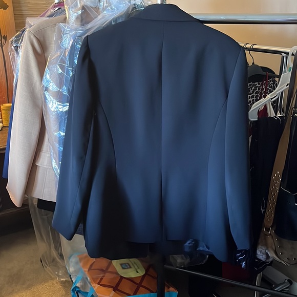 Jacket - Picture 2 of 4